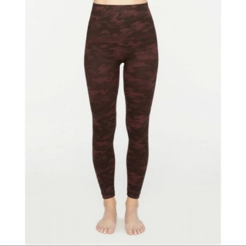 SPANX Look at Me Now Seamless Camo Leggings in Wine SIze XS