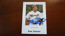 2004 JUST ROOKIES RYAN SWEENEY  AUTOGRAPHED BASEBALL CARD