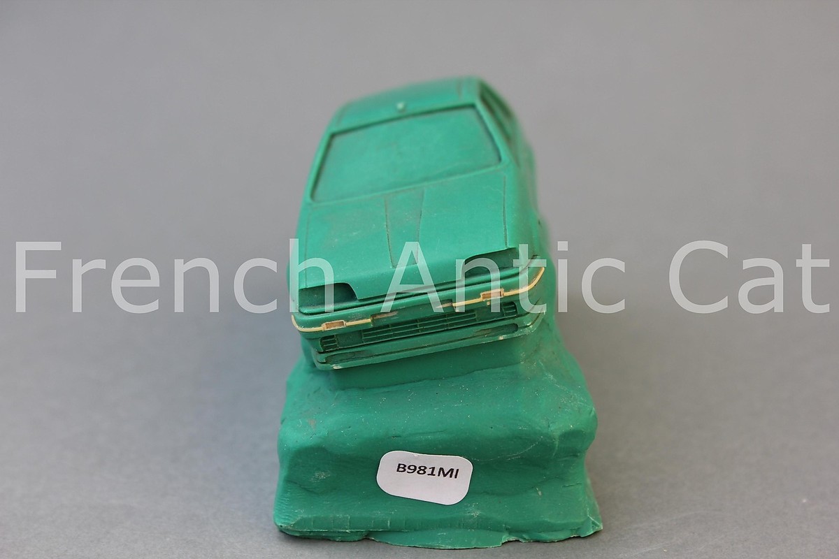 Moule En Résine Pour Maquette Fiat Uno échelle 1/43 - Heco Modeles (rare, Occasion)