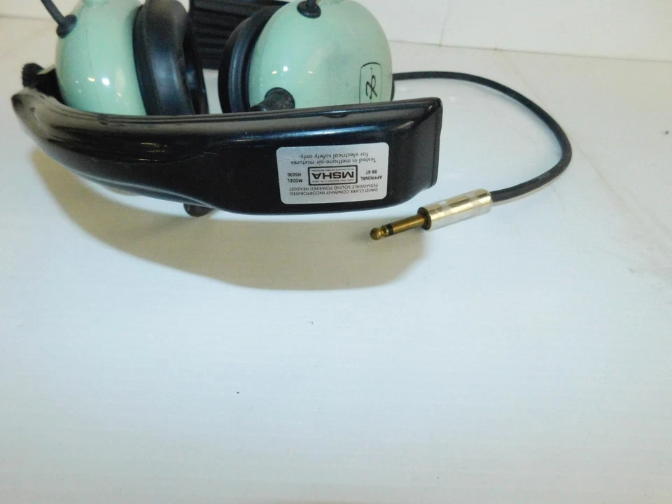 DAVID CLARK 12511G-01 MODEL H5030 AVIATION HEADSET, PILOT CO-PILOT (CWW48) - image 2 of 4