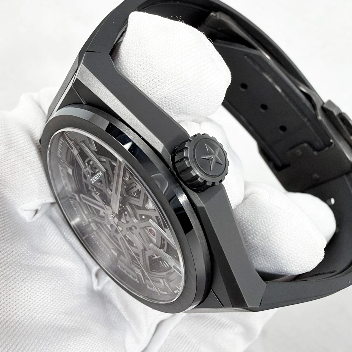 2022 Zenith Defy Classic 49.9000.670/77.R782 41MM Skeleton Ceramic B/p