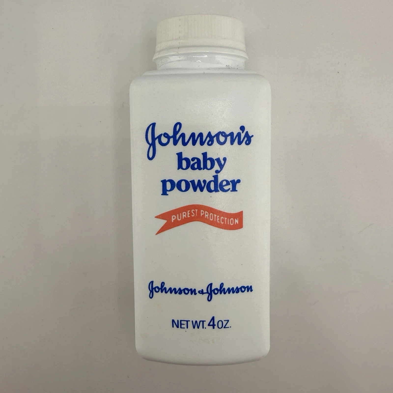 Johnsons Baby Powder Talc 4 oz Sealed Bottle Vintage
Opens in a new window or tab