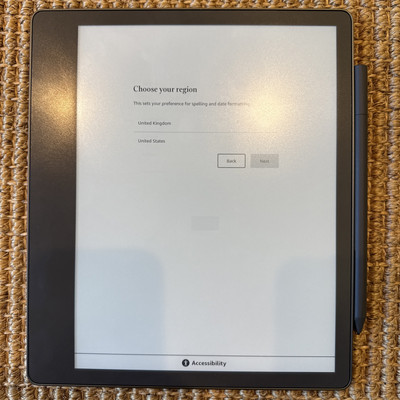 Amazon Kindle Scribe 16GB 10.2  300ppi Paper white Display With Basic Pen 