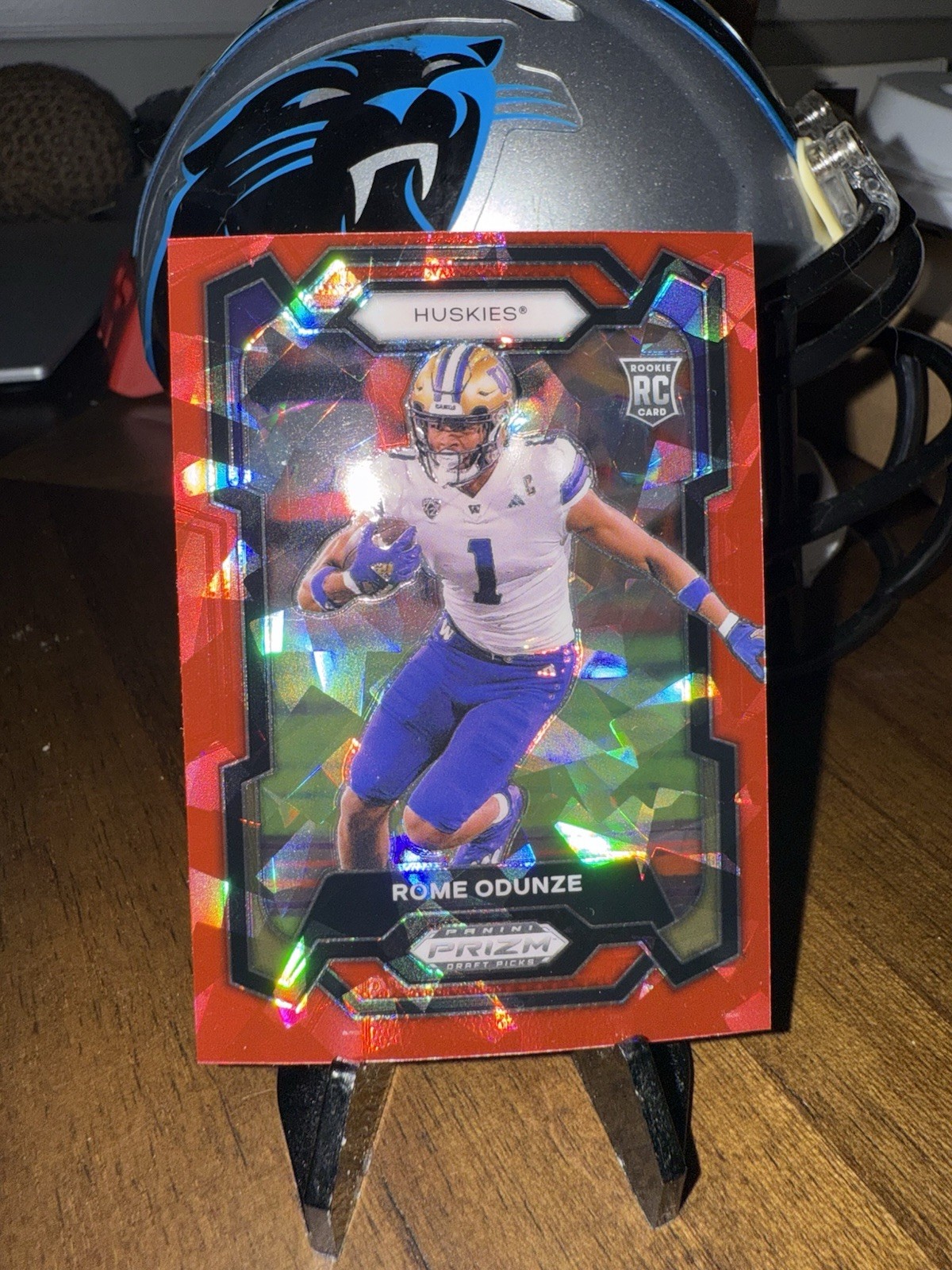 2024 Panini Prizm Draft #111 Rome Odunze RC Red Cracked Ice