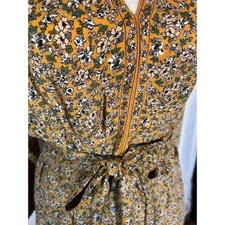 Max Studio Women's Large  Yellow Floral V Neck Tie Waist Smocked Top Blouse EUC