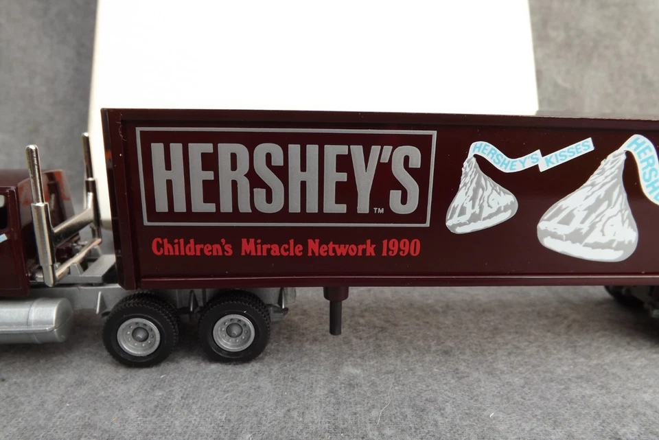 Semirremolque diecast Winross 1990 Hershey's Kisses Children's Miracle Network Foto 3 de 4