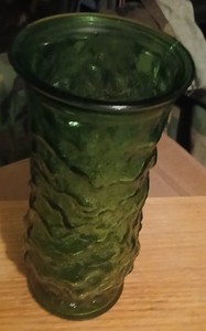 Vintage Crinkle Green Glass Floral Vase E. O. Brody Co. Cleveland OH 1950’s 8.5”