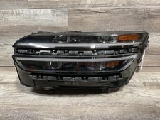 2023 - 2025 Genesis GV70 Left / Driver Side Headlight Assembly OEM 92101AR020