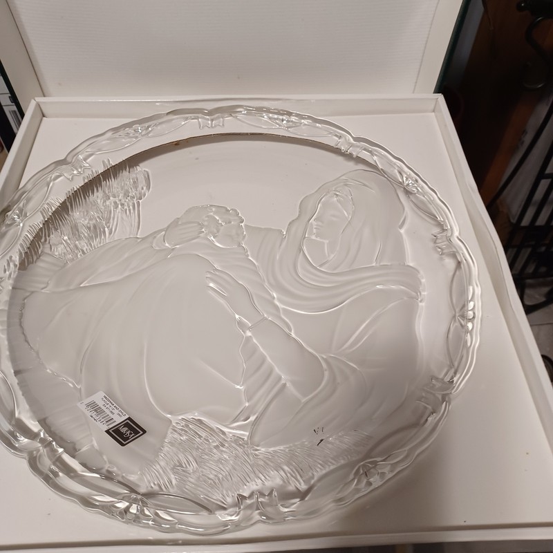 Religious Crystal Plate/Plaque by Mikasa Madonna and Child Clear and Frosted