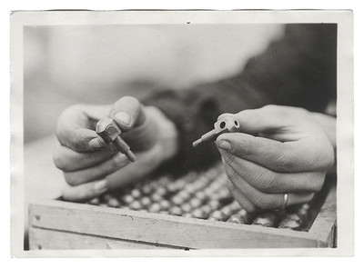 M514b Fabine Ruggieri, St Ouen 1916. Feuerwerk. Rakete Granate VB. Foto Analog