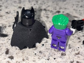 LEGO DC Superheroes Batman, The Joker The Joker&rsquo;s Henchmen Plus Mega Block Halo