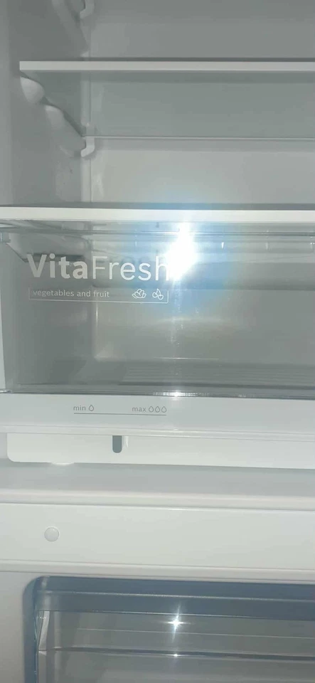 Frigorifero Bosch KGV39VLEAS Serie 4 INOX Argento  - Immagine 4 di 4