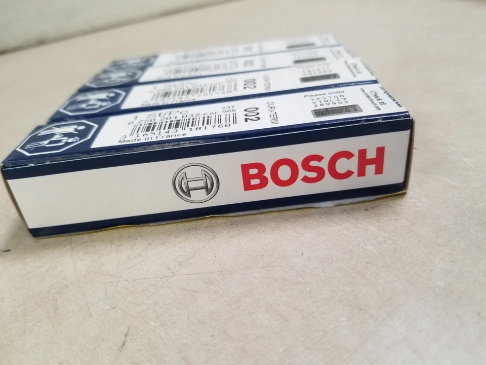 Lote de 4 - Bujías incandescentes diésel Bosch 0250201032 Audi, VW, Volvo Foto 2 de 4