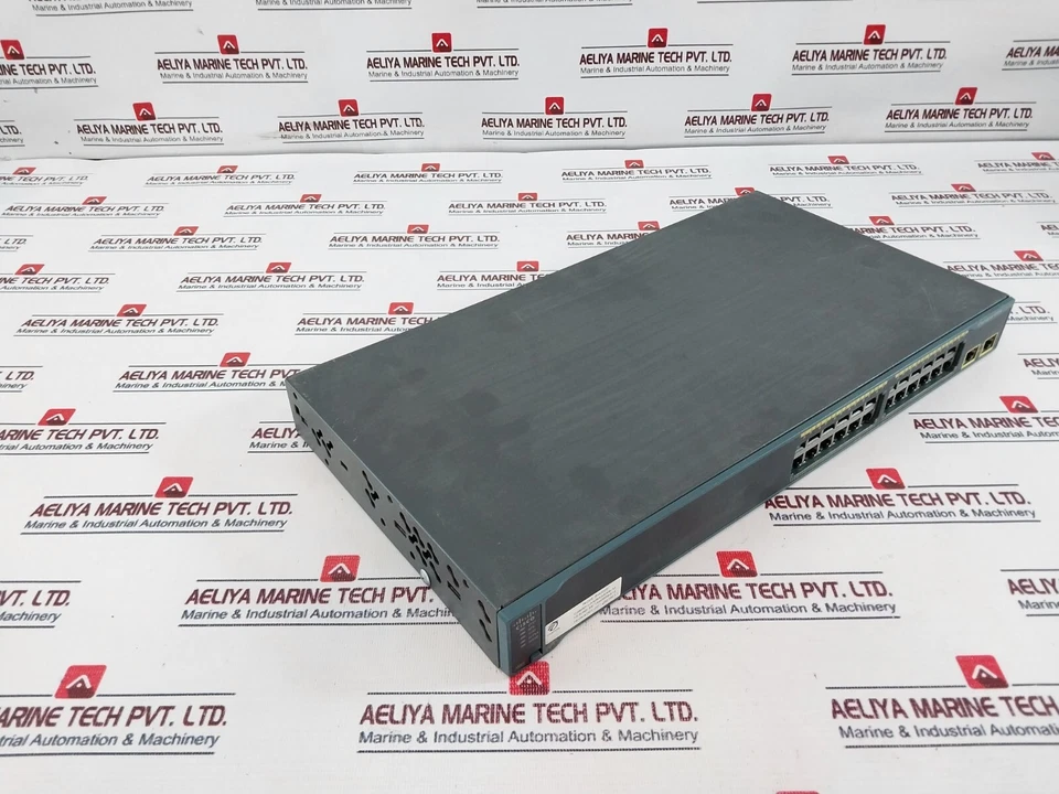 Cisco CATALYST 2960 Series 24 Port Switch WS-C2960-24TT-L 100-240V~ 1.3-0.8A - Image 3 of 4