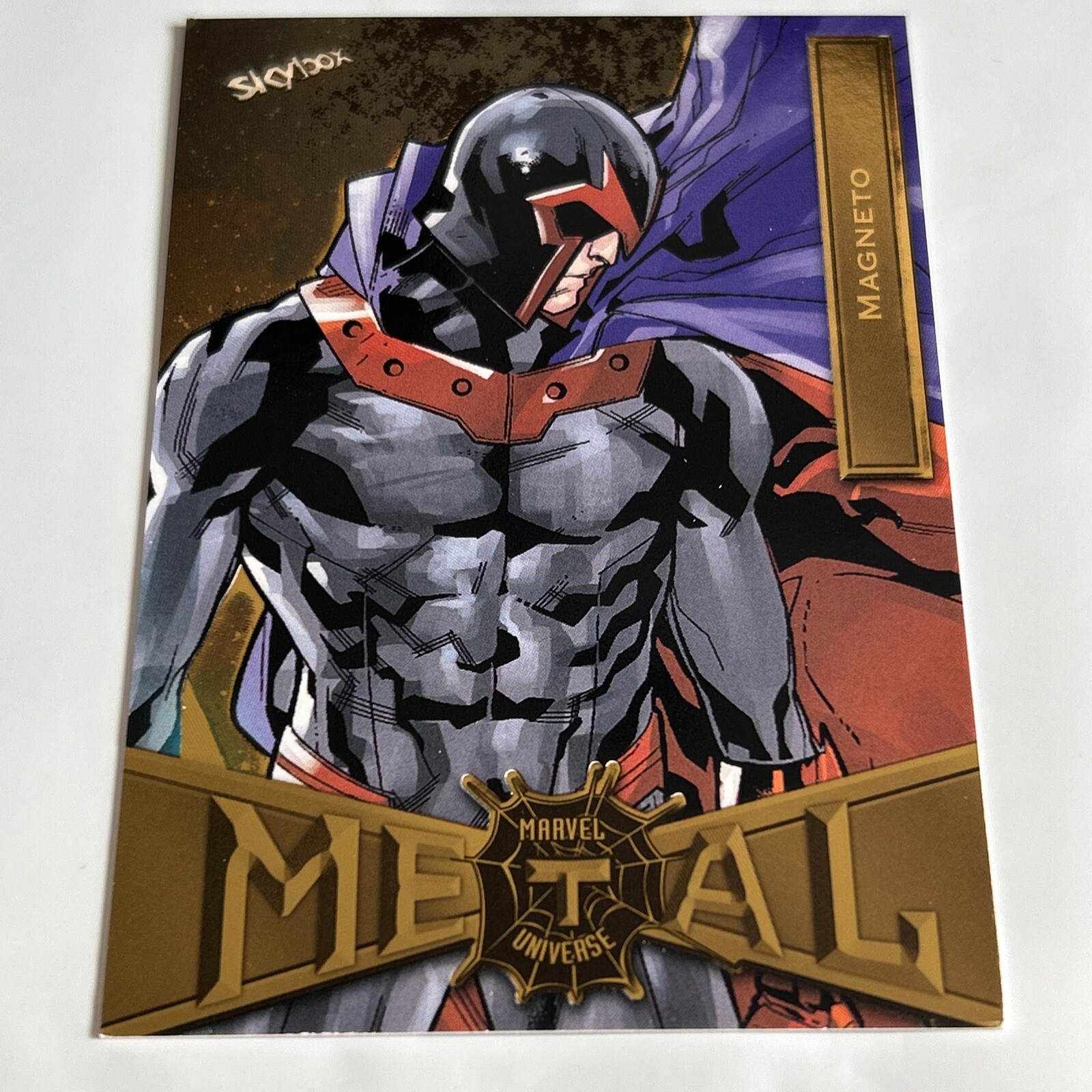 2022 Marvel Metal Spider-Man GOLD Light FX #47 RARE Magneto SP