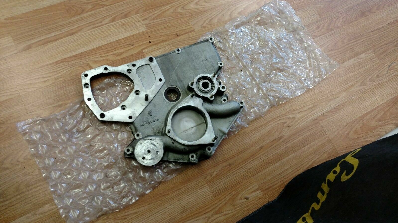LAMBORGHINI MURCIELAGO LP640 ENGINE MOTOR BLOCK BACK COVER OEM 400537001