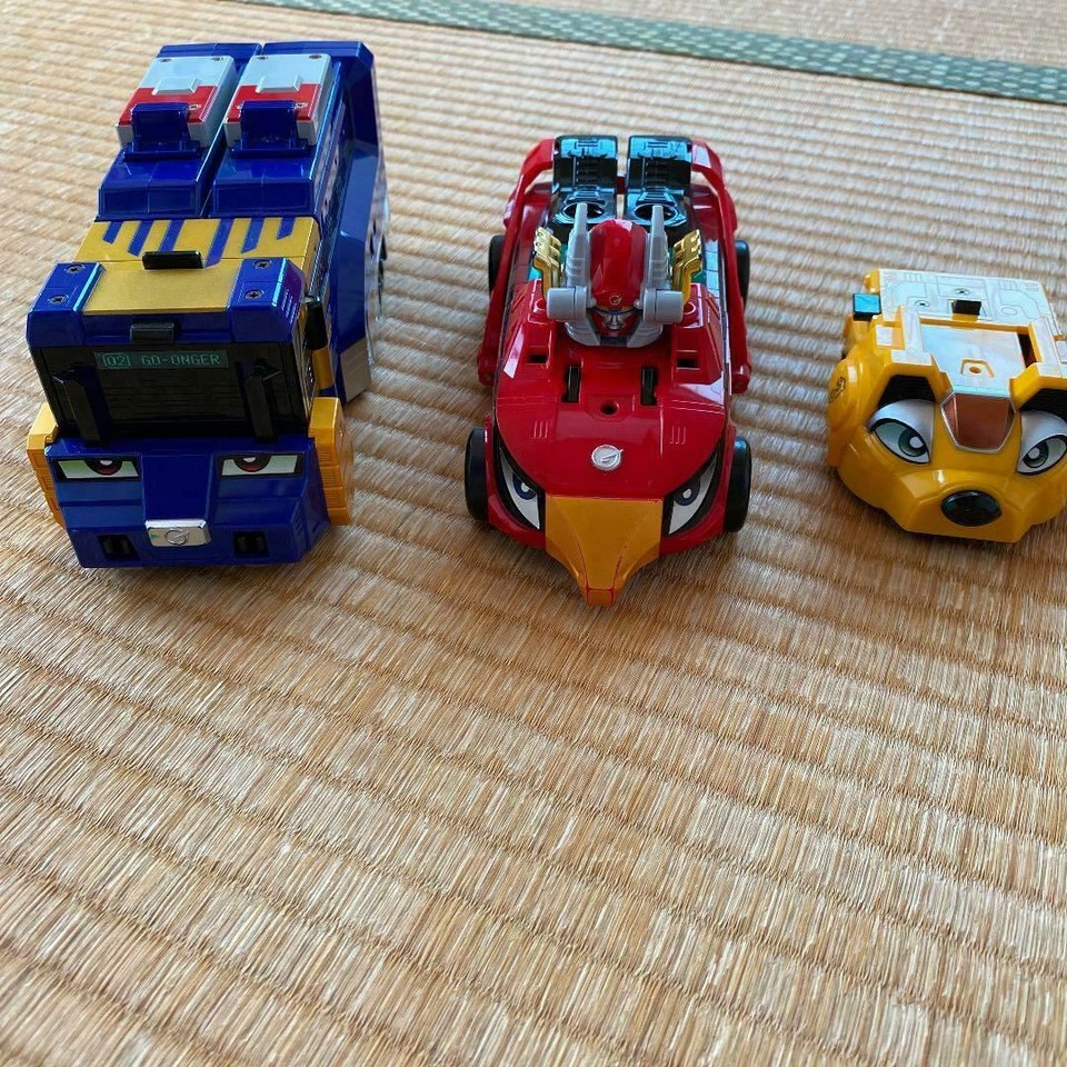Mégazord Power Rangers RPM Engine Oh DX – Bandai Japon 2008, Occasion