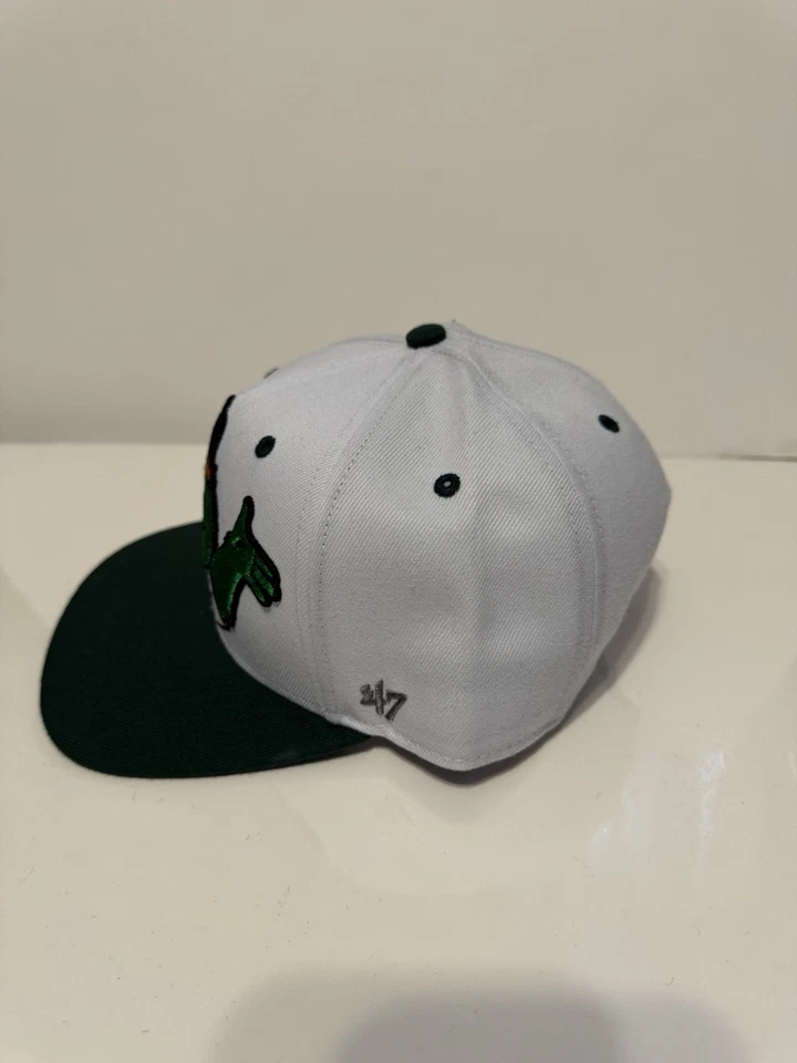 Boston Red Sox Wally The Green Monster SnapBack Gorra Gorra Blanca MLB Para Hombres Foto 3 de 4