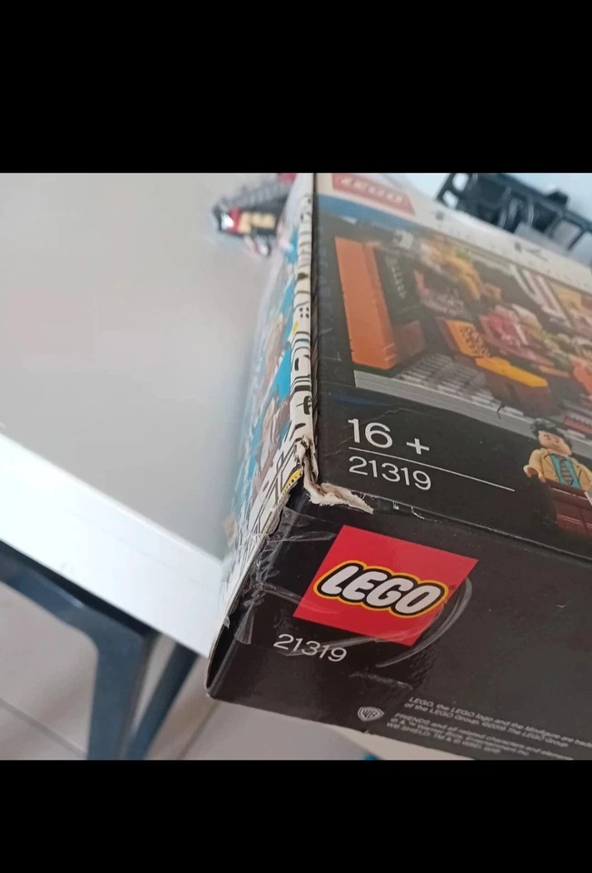LEGO Ideas 21319 Central Perk, photo 3 sur 3