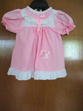 VTG PINK WHITE LACE RIBBON EMBROIDER BASKET COTTON BLEND BABY GIRL DRESS 3-6MO 