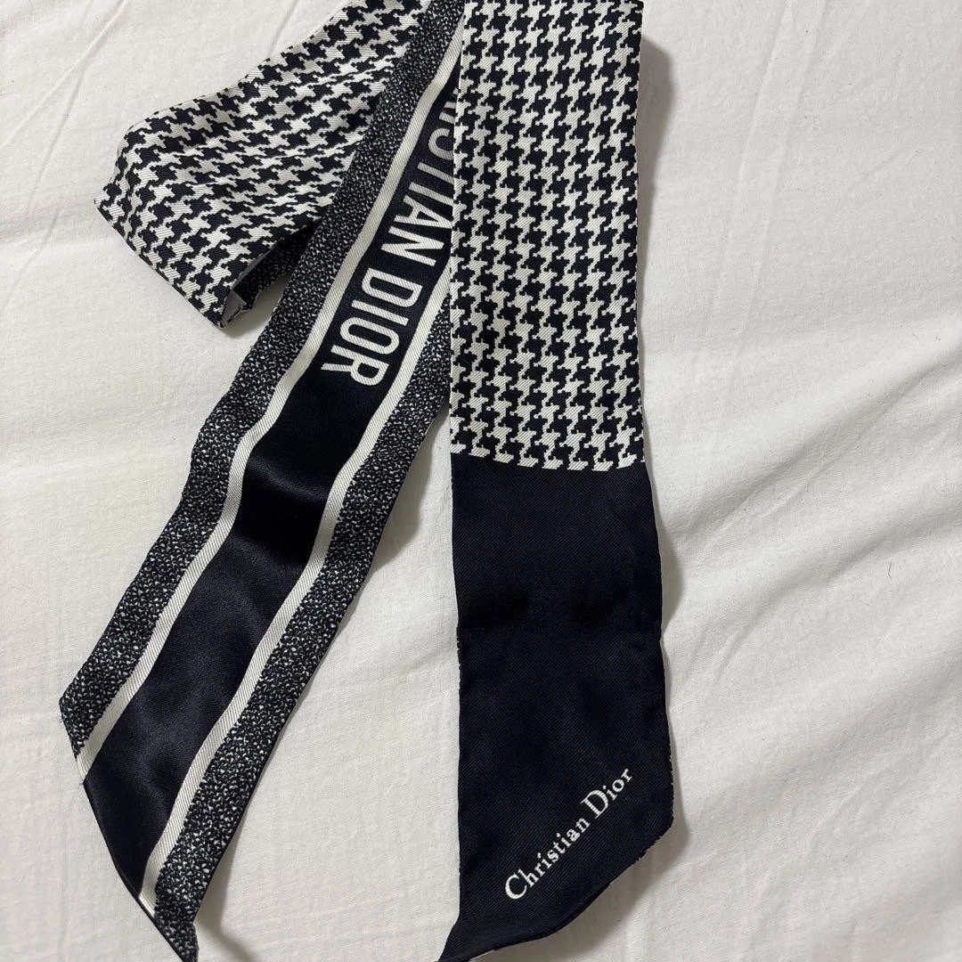 Foulard Christian Dior Mitzah logo pied de poule unisexe rides légèrement utilisées