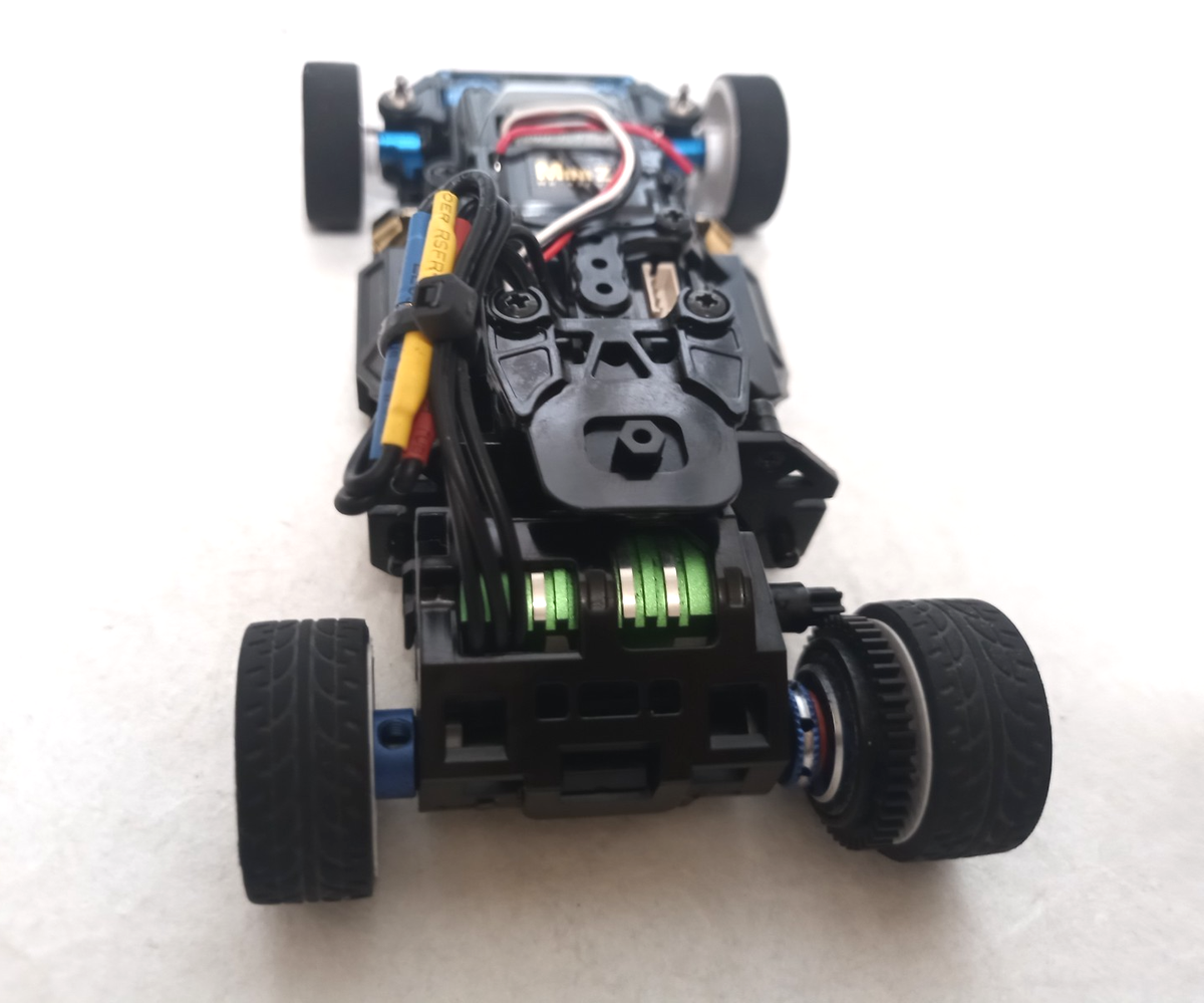 Kyosho Mini-Z MR-03EVO Narrow Many Option Chassis & Blue Motor