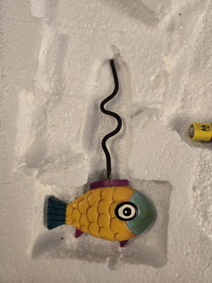 Allen Designs P8056 Reloj de Pared Péndulo Pescado Ojos Anchos 13.5" Foto 4 de 4