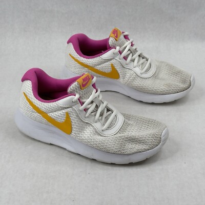 nike tanjun pink white