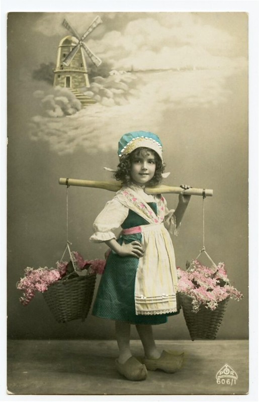 1910s Cute Child Children FLOWER GIRL Fashion photo postcard