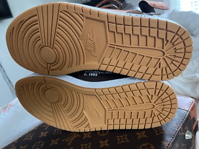 louis-Vuitton/Nike (ceeze 1985) off white limited edition
