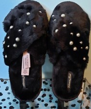 VICTORIAS SECRET SOFT PLUSH FAUX FUR CRISSCROSS SLIPPERS PEARL EMBELLISHED M 7-8