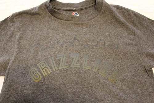 Neu mit Etikett Memphis Grizzlies NBA Majestic S/S Baumwolle/Poly T-Shirt Herren S - Bild 4 von 6