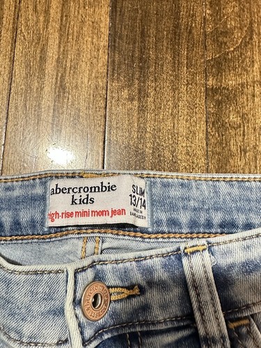 Abercrombie Kids Girls High-Rise Mini Mom Light Wash Jeans Size Slim 13/14 - Picture 3 of 5