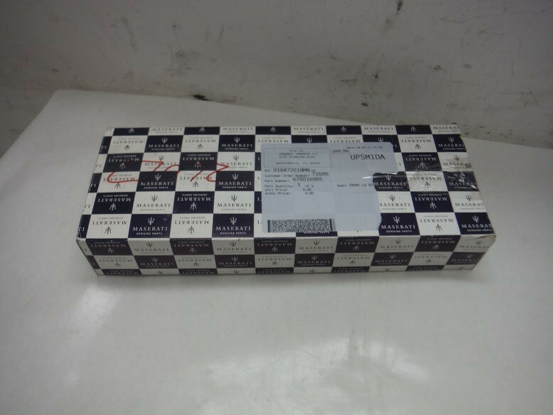 2014-2019 MASERATI GHIBLI SEAT BELT BUCKLE OEM 670016905