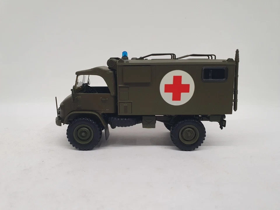 1/43 MEGA RARE MERCEDES UNIMOG 404 KRKW BUNDESWEHR 1960 MINICHAMPS 439035040 - Image 3 of 4