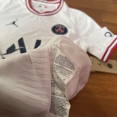 NWT PSG JORDAN NIKE 21/22 FOOTBALL FOURTH JERSEY #7 MBAPPE SIZE “M