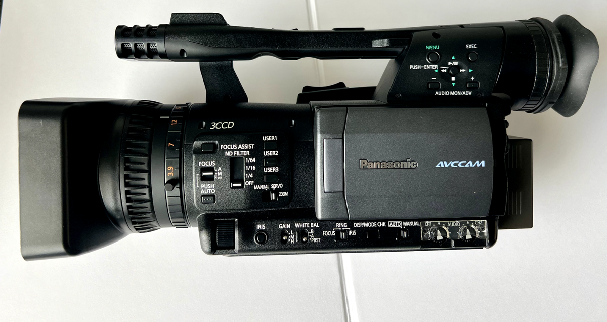 Panasonic AG-HMC150P ACCAM 3CCD Professional Video Audio HD SDHC