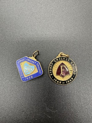 SCG SYDNEY CRICKET GROUND BADGE MEDAL 1947 1948 1949 TVE 2X ENAMEL MEMBERS