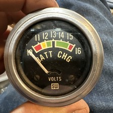 Vintage Sw 1960s Stewart Warner Battery Charge Voltmeter Gauge 2-116 Usa Vintage Sw 1960s Stewart Warner Battery Charge Voltmeter Gauge 2-116 Usa