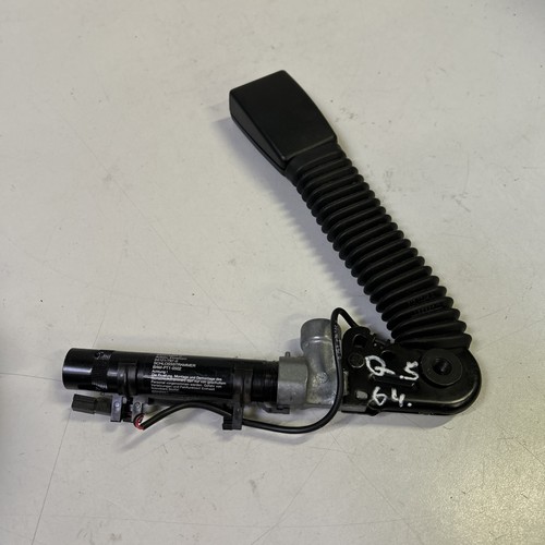 BMW 5 F10 F11 Rechts Gurtschloss vorne 6157964