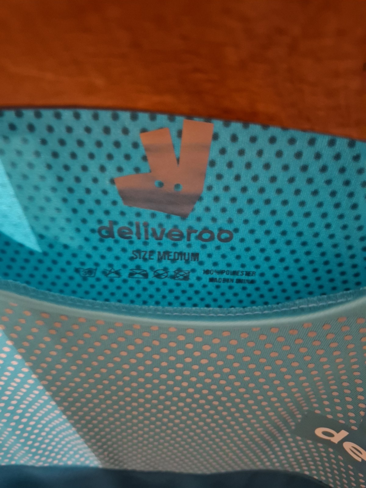Deliveroo Rider Kit: Windproof Jacket, Sweatshirt and 3 T-Shirts image 5