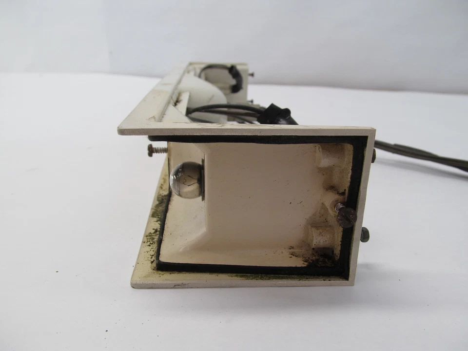 Lámpara de luz trasera Arctic Cat Panther 5000 1976 Foto 3 de 4