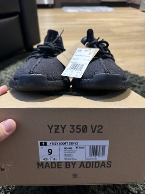 adidas gazelle silver green womens Yeezy Boost 350 V2 Onyx main image 1
