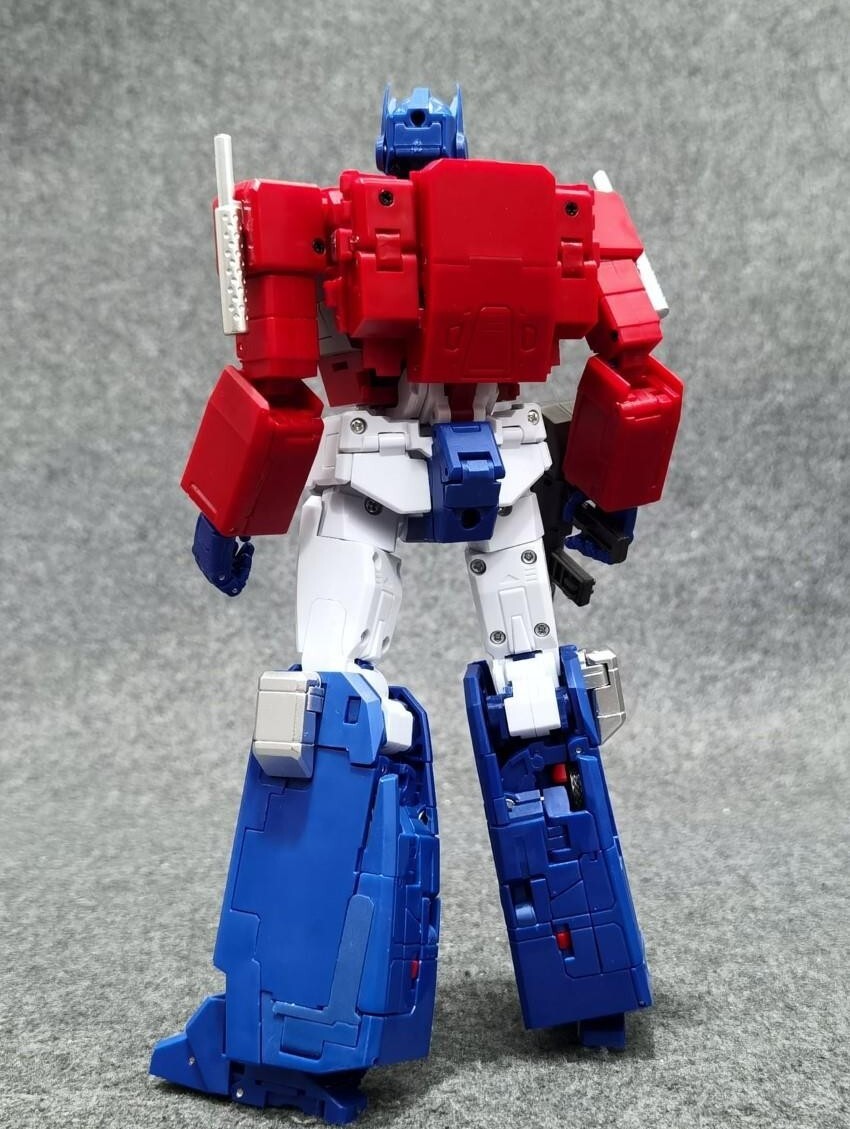 4th Party MP Scale MP44 Optimus Prime Wanxiang 3.0 White Leg NEW!