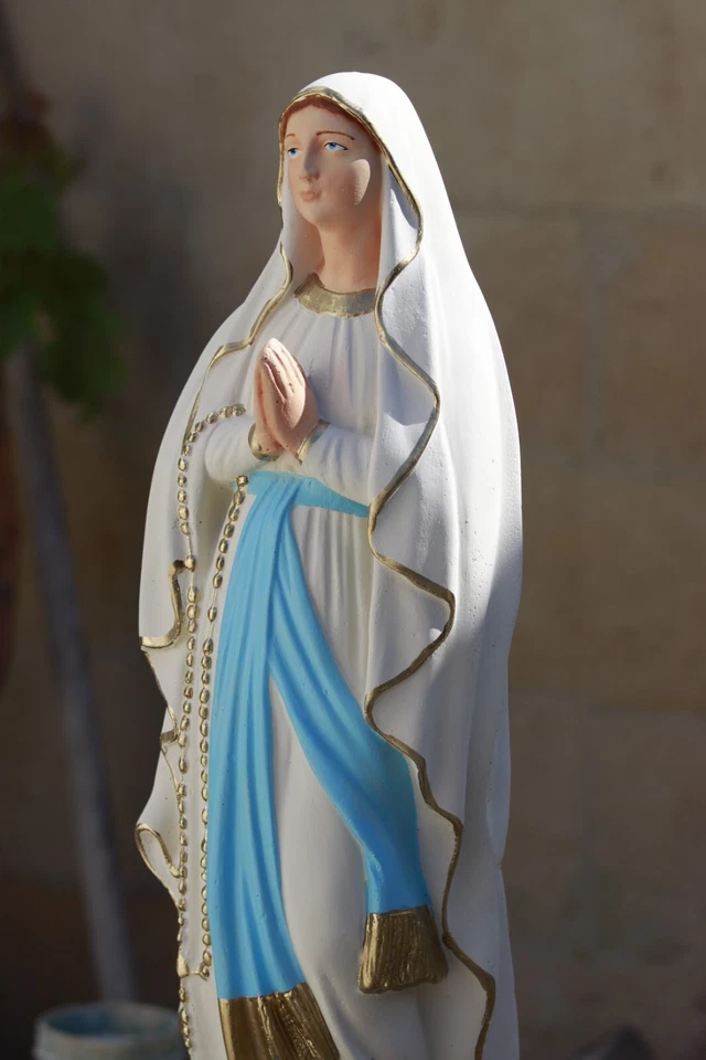 STATUA MADONNA DI LOURDES 80CM IN CEMENTO DIPINTA A MANO - Immagine 2 di 4