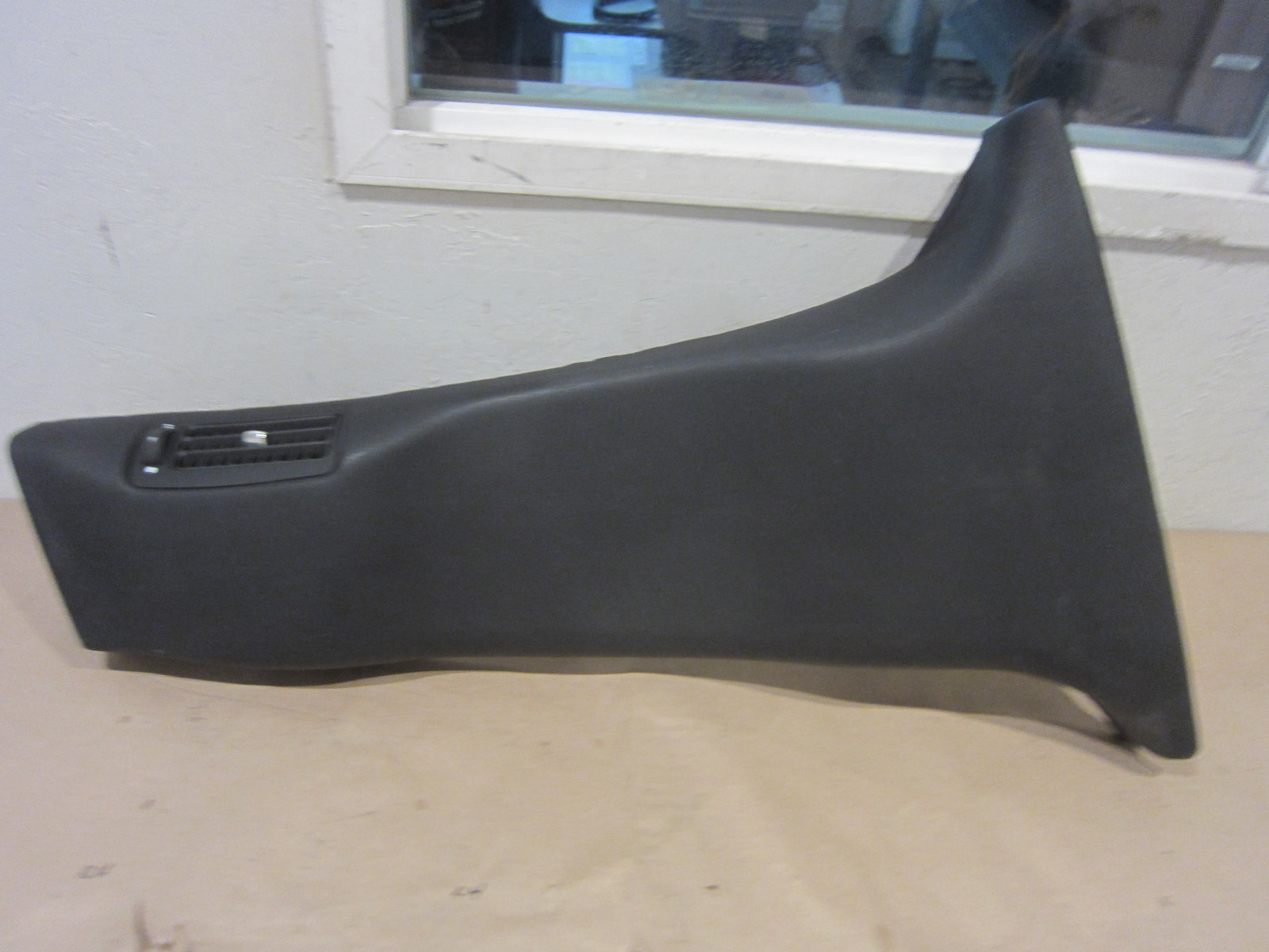 Maserati Quattroporte 2008 - RH Lower B-Pillar Cover Trim - Black  67201700