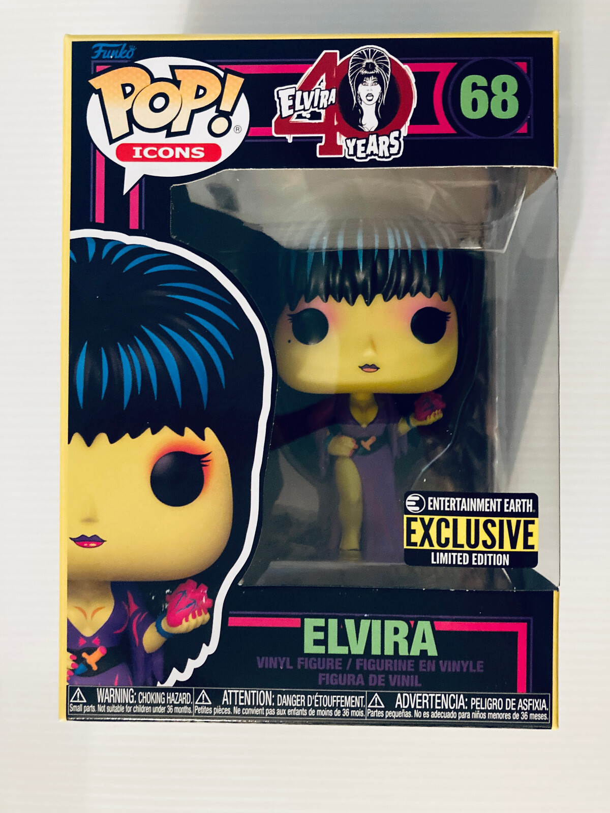 Sale Funko Pop! Vinyl - Ee Exclusive - Blacklight Elvira - Light Wear