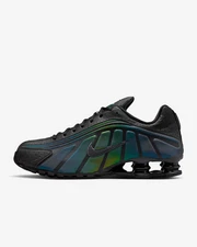 Nike Shox R4 SE Men's Shoes With Reflective Design Accents in Black