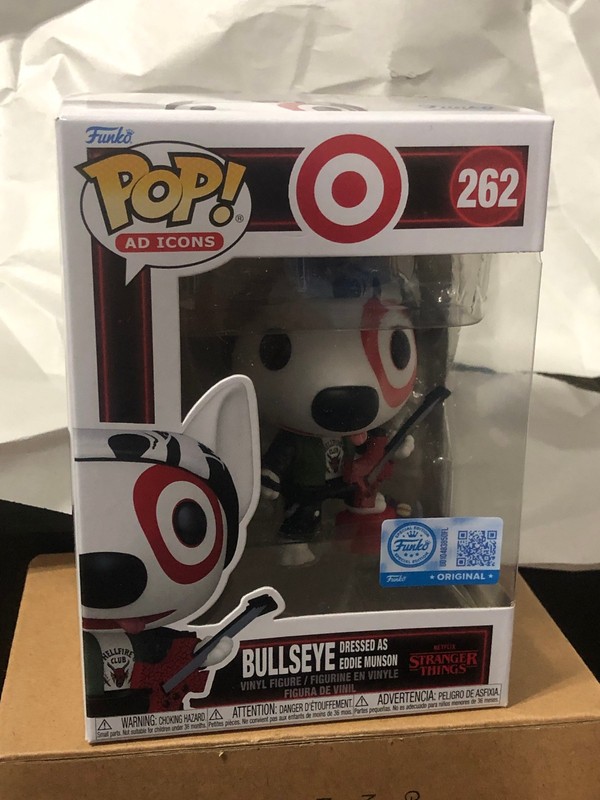 FUNKO POP #262  BULLSEYE DRESSED AS EDDIE MUNSON STRANGER THINGS