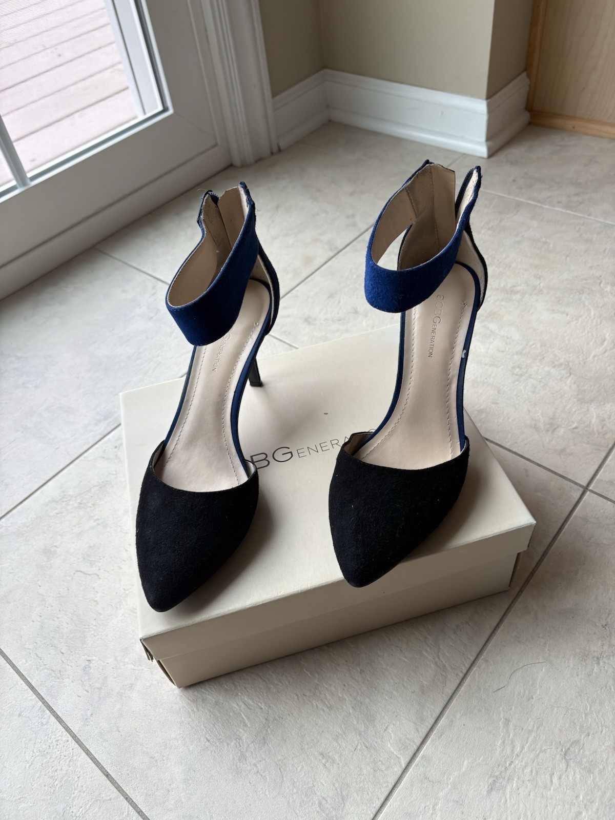 BCB Generation 8M Suede pump - image 1